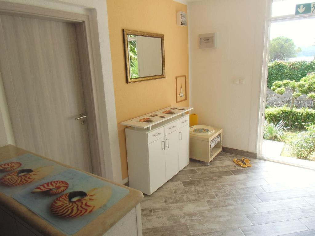 Apartment Kolman Cres Bagian luar foto